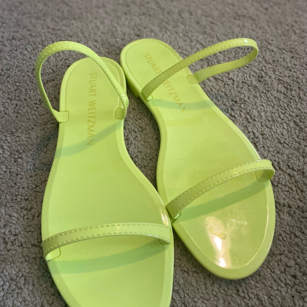 Stuart Weitzman Women's Lime Sandals - Picture 2 of 3